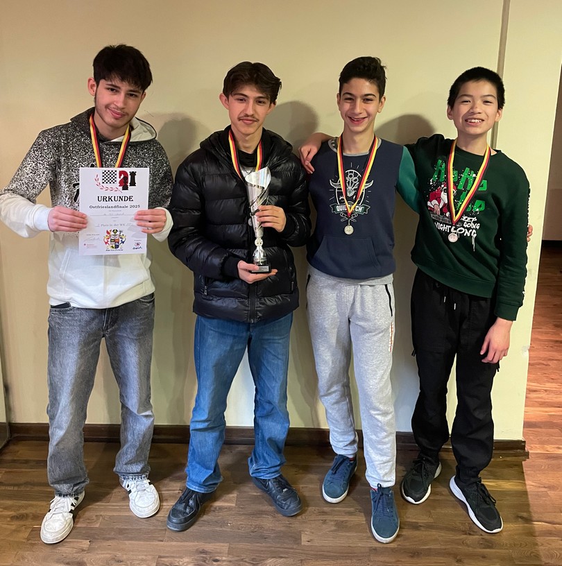 Hadi (8d), Sascha (7f), Taim (7f) und Abdul (7f)